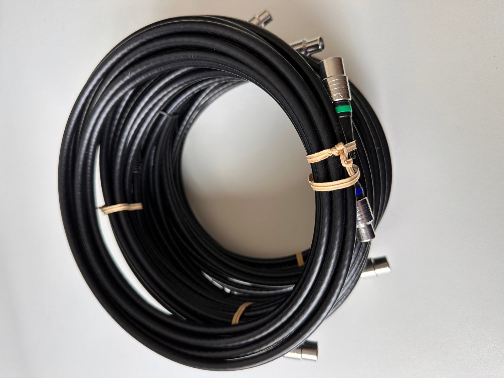 Coax kabels 5 stuks. Nieuw in één koop., Ophalen of Verzenden, Zo goed als nieuw, Minder dan 2 meter, Coaxiale kabel