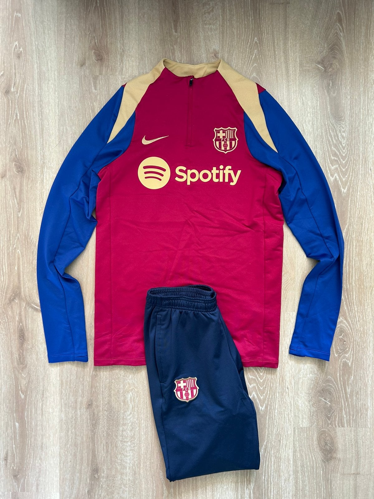 FC Barcelona trainingspak Nike 23/24  Maat S, Ophalen of Verzenden, Zo goed als nieuw, Nike, Nike