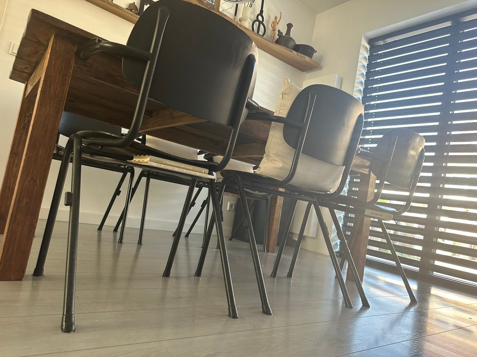 Vintage kerkstoelen schoolstoelen Marko set van 6 stapelbaar, Antiek en Kunst, Antiek | Meubels | Stoelen en Banken, Ophalen