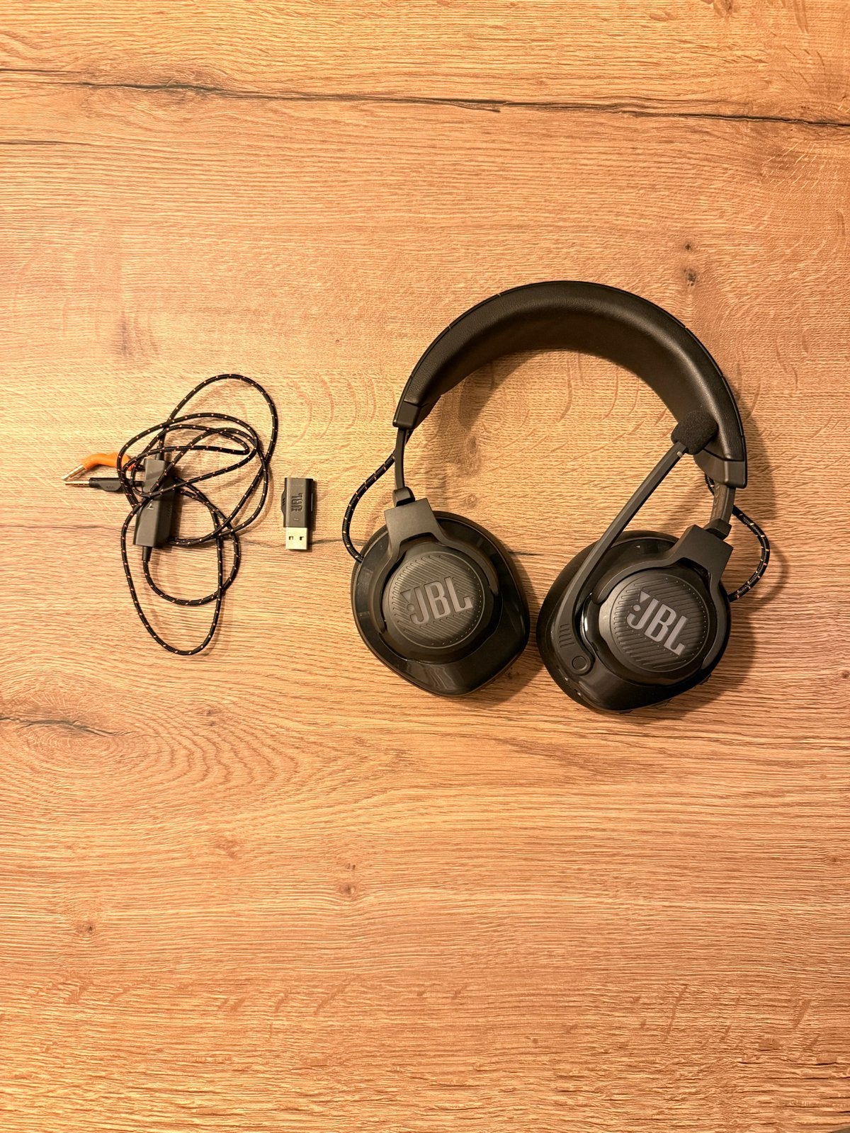 JBL Quantum 600 Gaming Headset - Draadloos met RGB, Ophalen, Gaming, JBL, Bluetooth