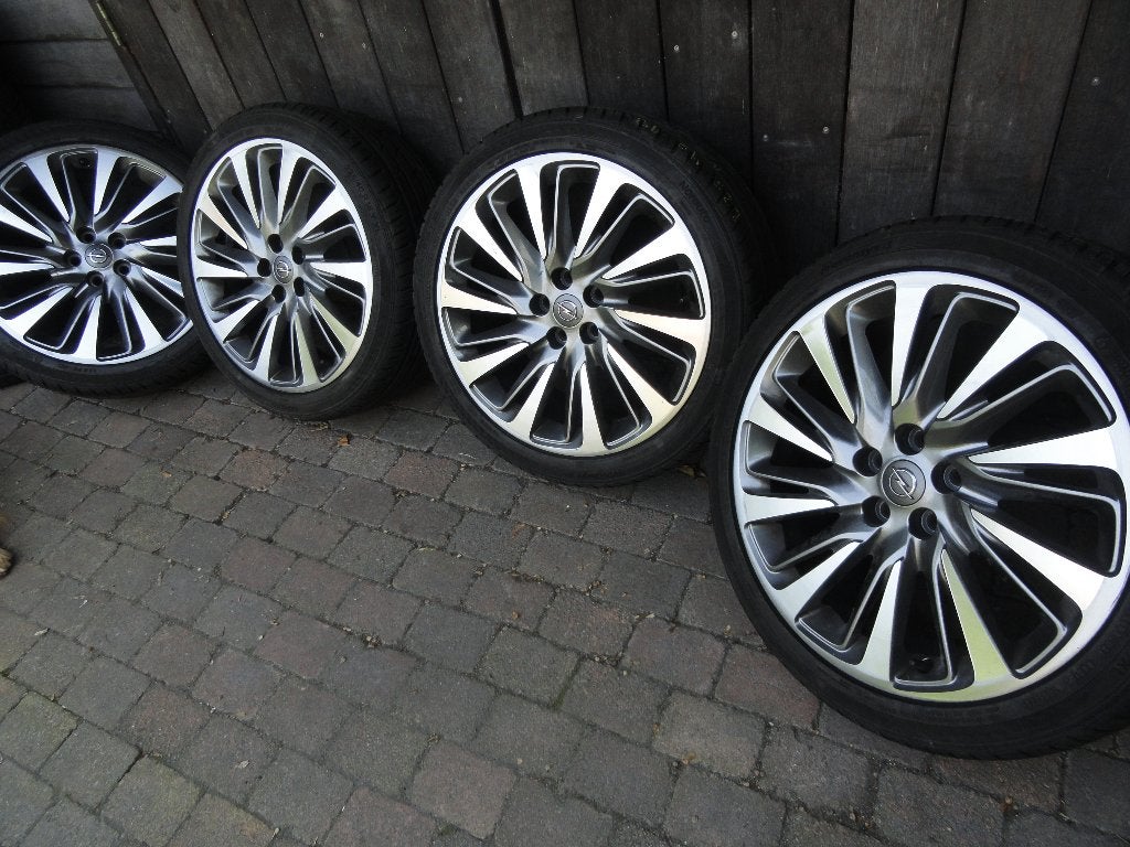 opel astra k,j, ampera  zomerbanden 18 inch, Ophalen, 18 inch, Gebruikt, Band(en)