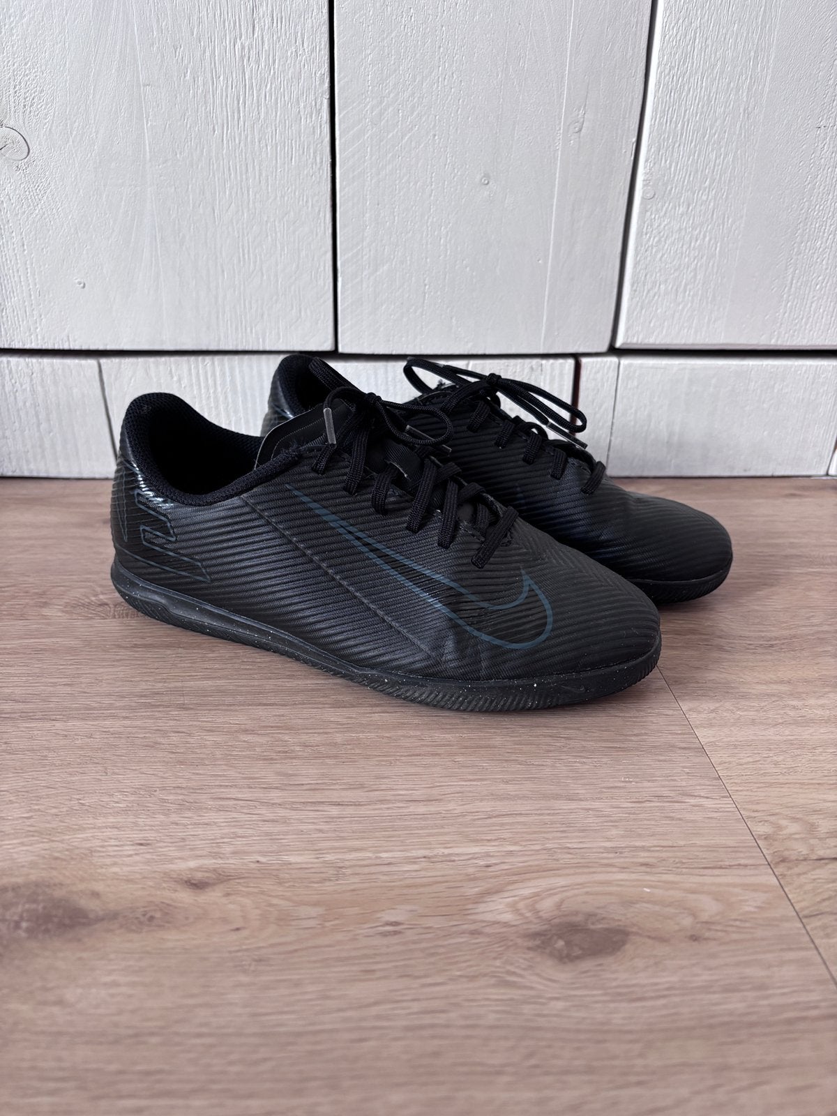 Nike zaalschoenen gymschoenen maat 35., Kinderen en Baby's, Kinderkleding | Schoenen en Sokken, Ophalen of Verzenden, Zo goed als nieuw