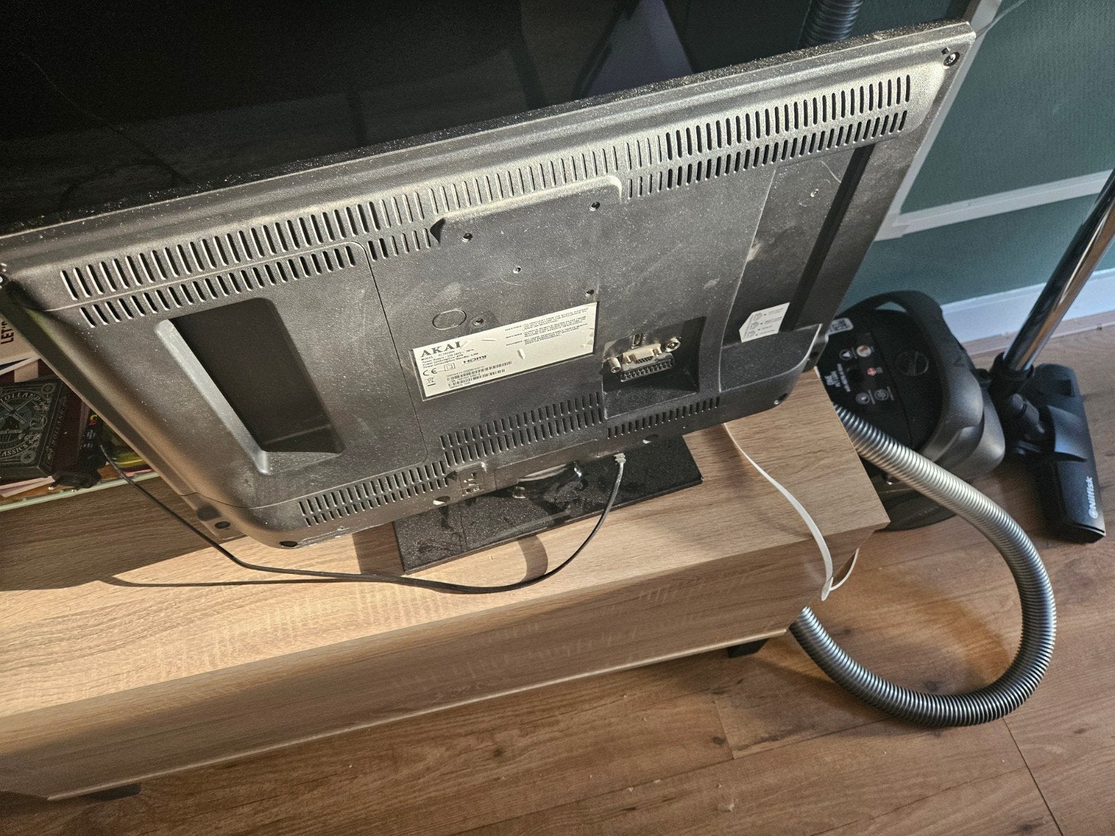 Akai 24 inch TV met afstandsbediening, Ophalen, Gebruikt, 40 tot 60 cm, Overige merken