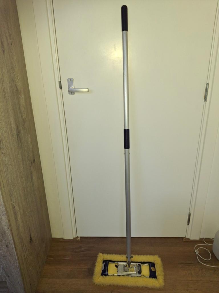 Ha-ra steel met stofmop, Huis en Inrichting, Ophalen