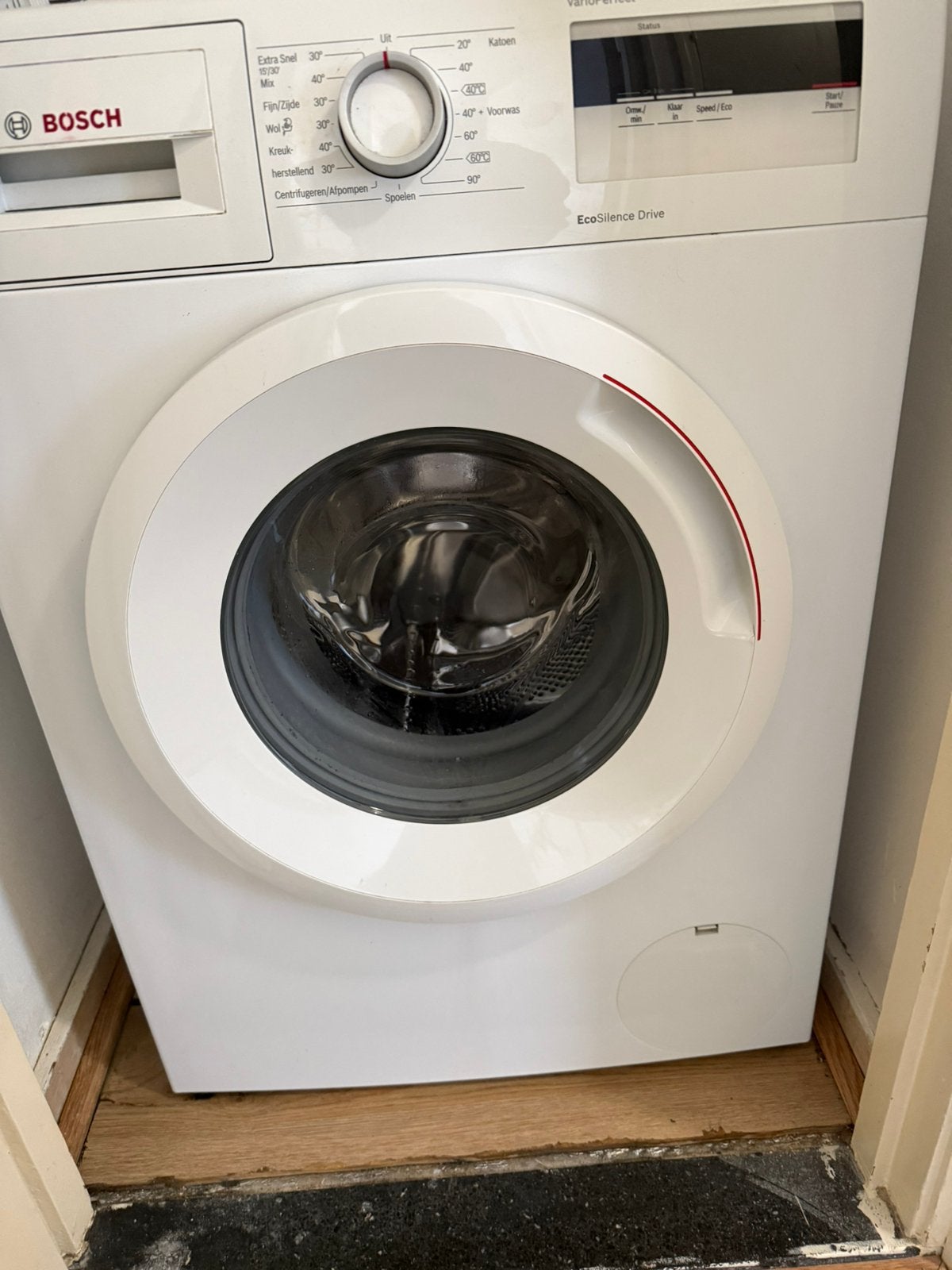 Bosch wasmachine 6 kg (klein defect), Ophalen, Gebruikt, 85 tot 90 cm, 1200 tot 1600 toeren