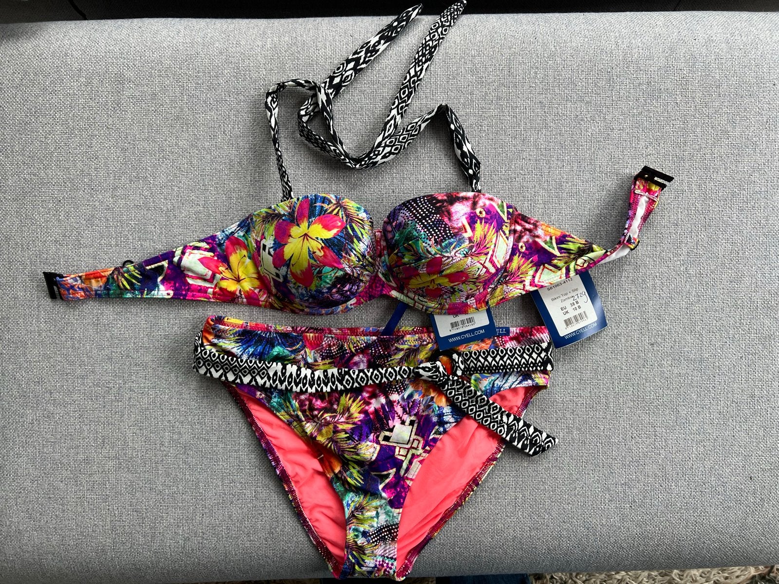 Cyell Bikini Set - Nieuw met labels maat 38, Ophalen of Verzenden, Nieuw, Overige kleuren, Bikini