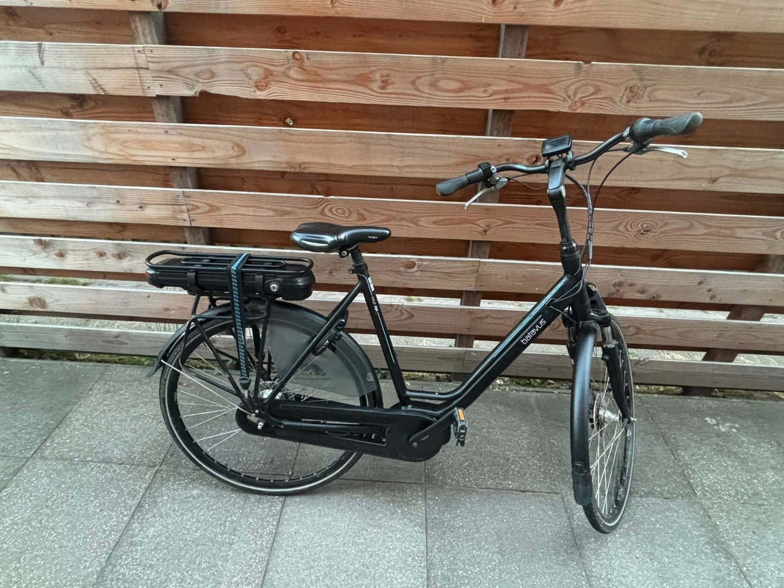 batavus wayz ego de luxe, Ophalen, Zo goed als nieuw, 30 tot 50 km per accu, Batavus
