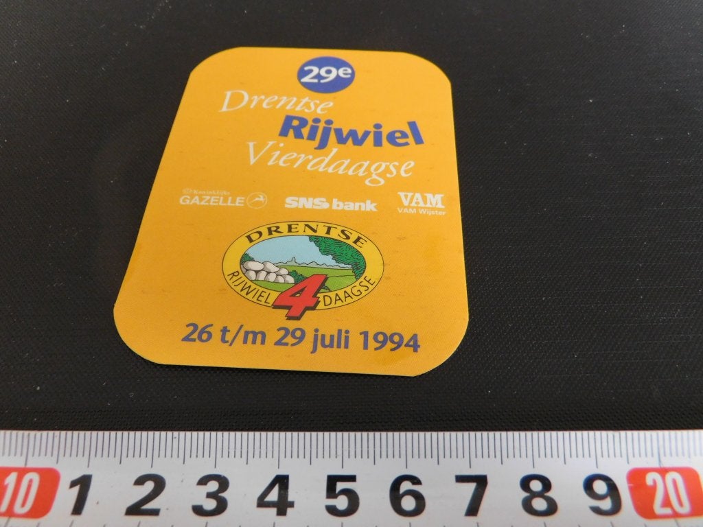 sticker 29e Drentse Rijwiel Vierdaagse 1994 Gazelle SNS Vam*, Ophalen of Verzenden, Zo goed als nieuw
