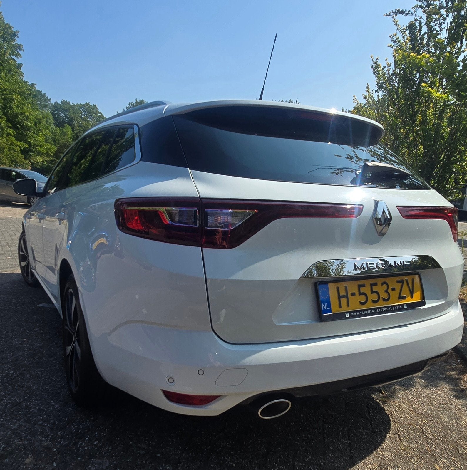 Foto 3 van Renault Mégane 1.3 TCe 116pk GPF 2020 Wit