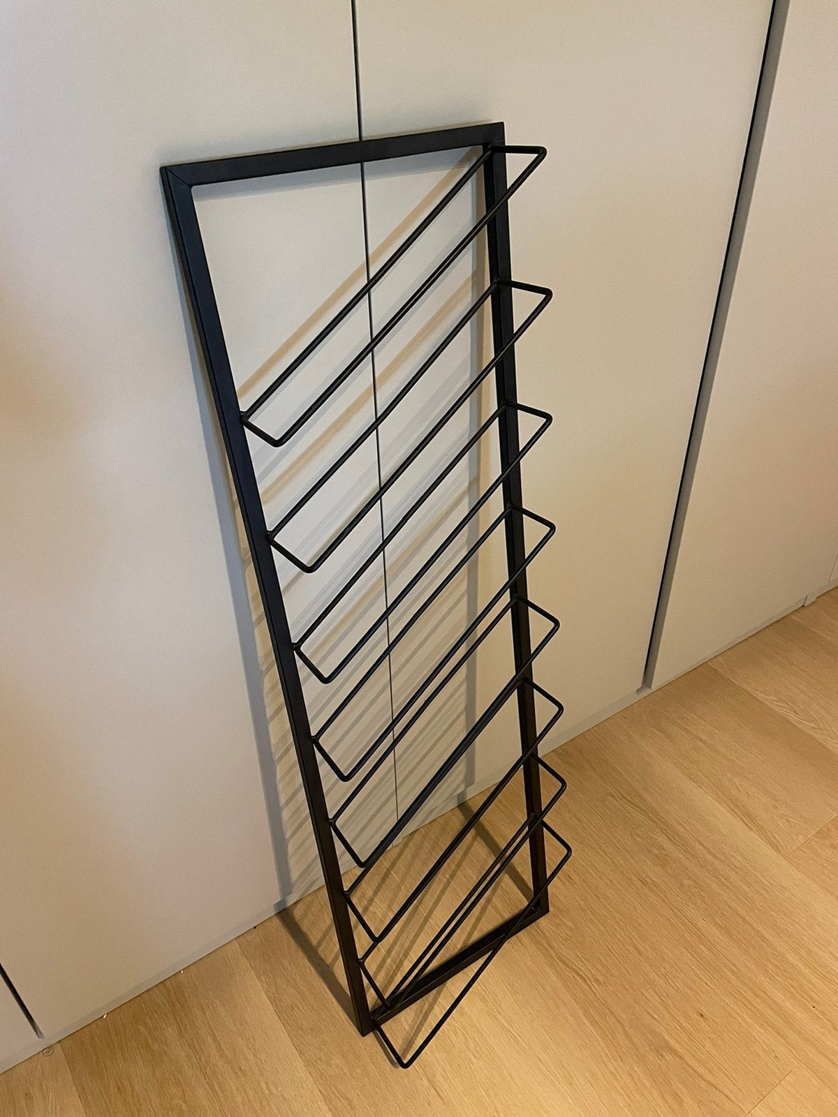 Wijnrek Metaal - 8 flessen - 30x9,5x99,5cm, Ophalen, 5 tot 15 flessen, Zo goed als nieuw, 75 – 100