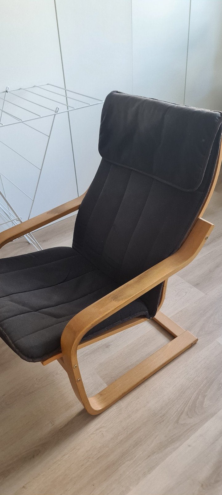 IKEA Poäng fauteuil met zwart kussen, Huis en Inrichting, Ophalen, Gebruikt, Zwart, Stof