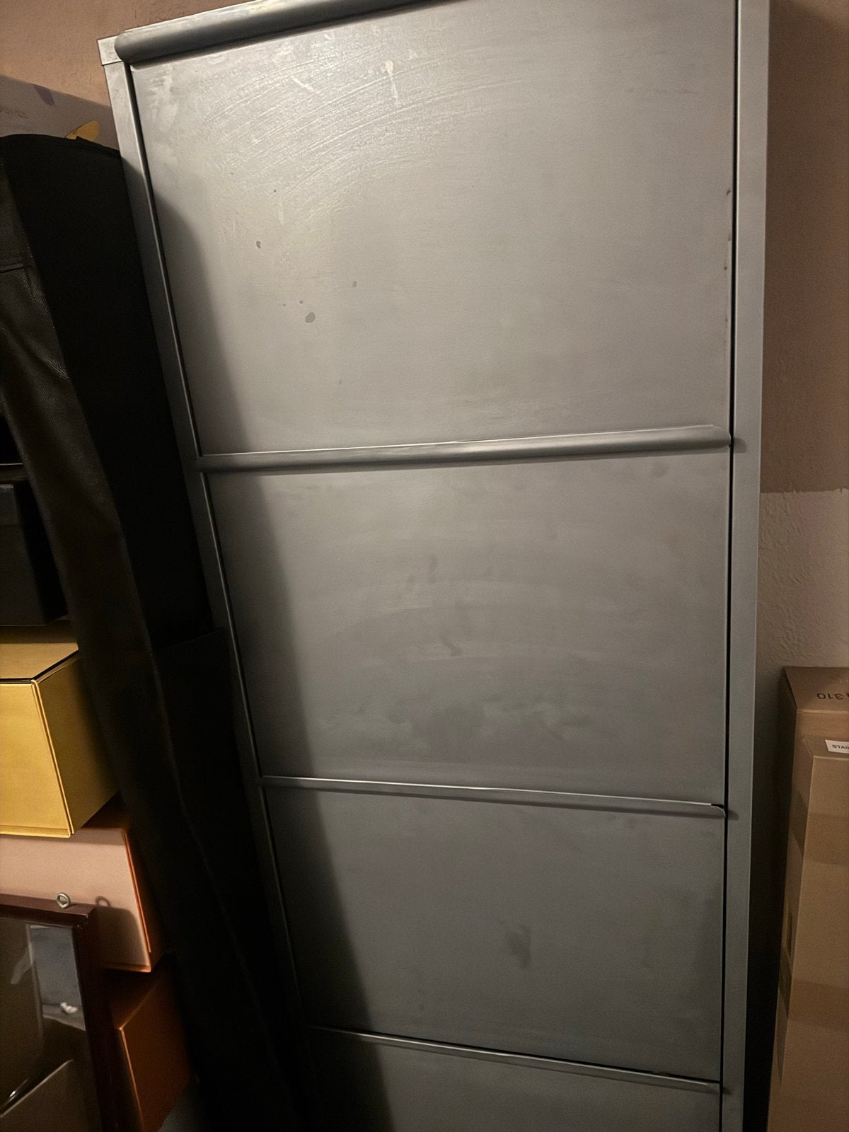 Metalen schoenenkast met 4 vakken - Grijs, Ophalen, Gebruikt