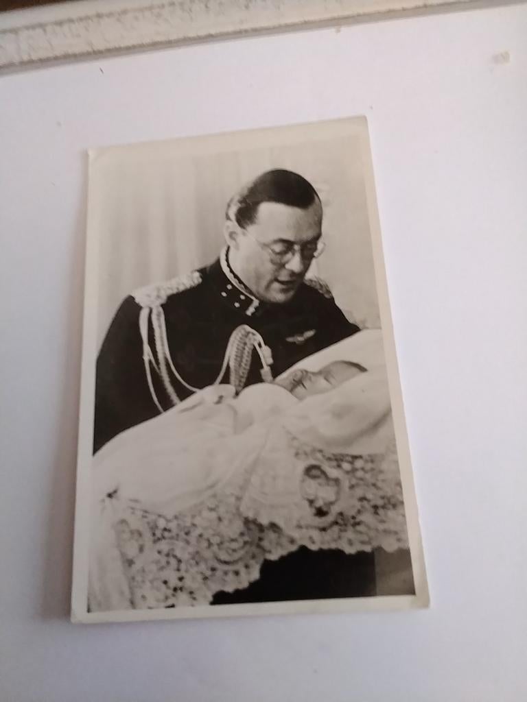 PRINS BERNHARD MET PRINSES MARIJKE, Ophalen of Verzenden, 1940 tot 1960, Sterren en Beroemdheden