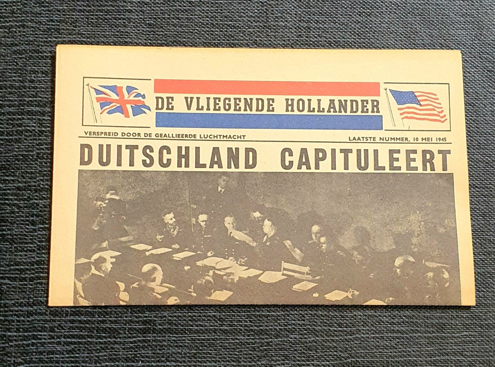 De Vliegende Hollander - Duitsland Capituleert 1945, Boeken, Tijdschriften en Kranten, Verzenden, Gelezen, Overige typen
