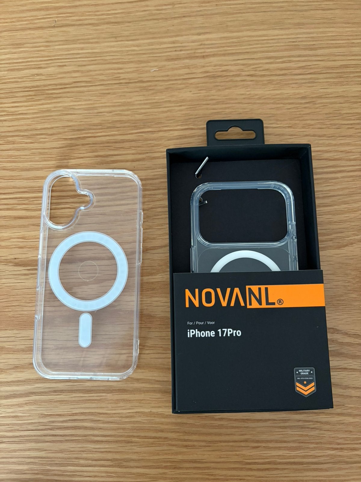 2 hoesjes iphone 17 en iphone 17 pro, Ophalen of Verzenden, Zo goed als nieuw