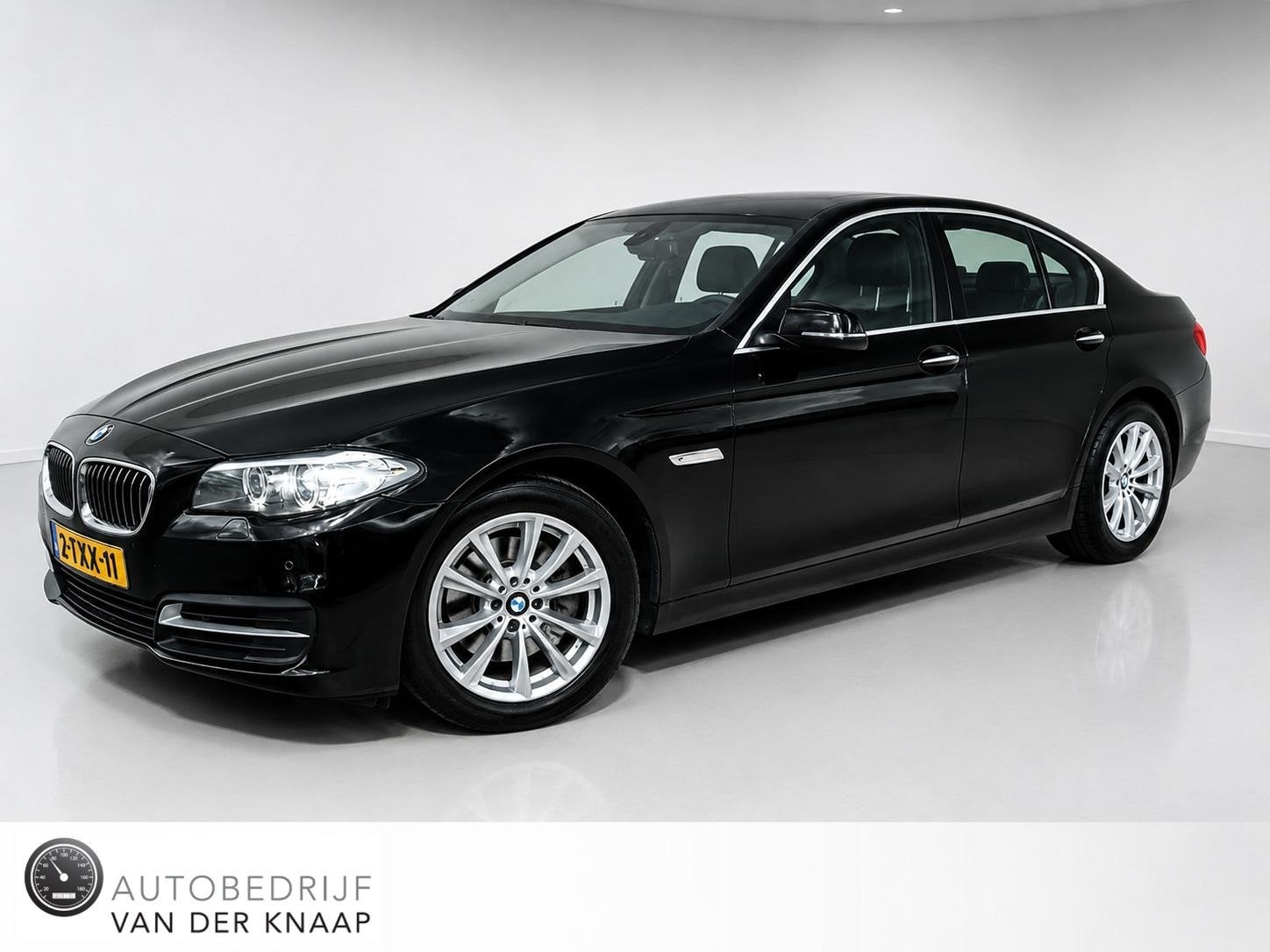 BMW 5-serie 528i Executive | Clima | Cruise | Multimedia/Nav, Auto's, Automaat, Achterwielaandrijving, Gebruikt, 4 cilinders