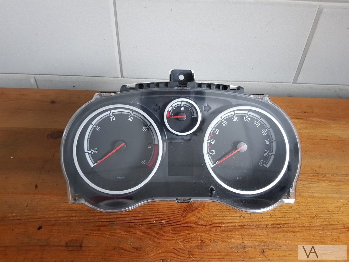 Opel Corsa D 2006-2014 1.3 diesel cockpit teller dashboard, Gebruikt, Postbus 12420, 1100 AK Amsterdam, Opel Nederland B.V., Opel.klantenservice.nl@opel.com