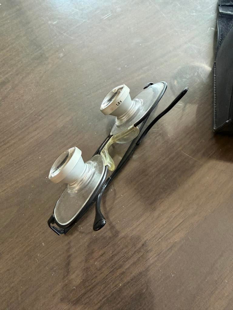 Bril voor maculadegeneratie - 1.8x vergroting, Hobby en Vrije tijd, Vergrootglazen, Loepen en Loeplampen, Ophalen, Gebruikt, Overige typen