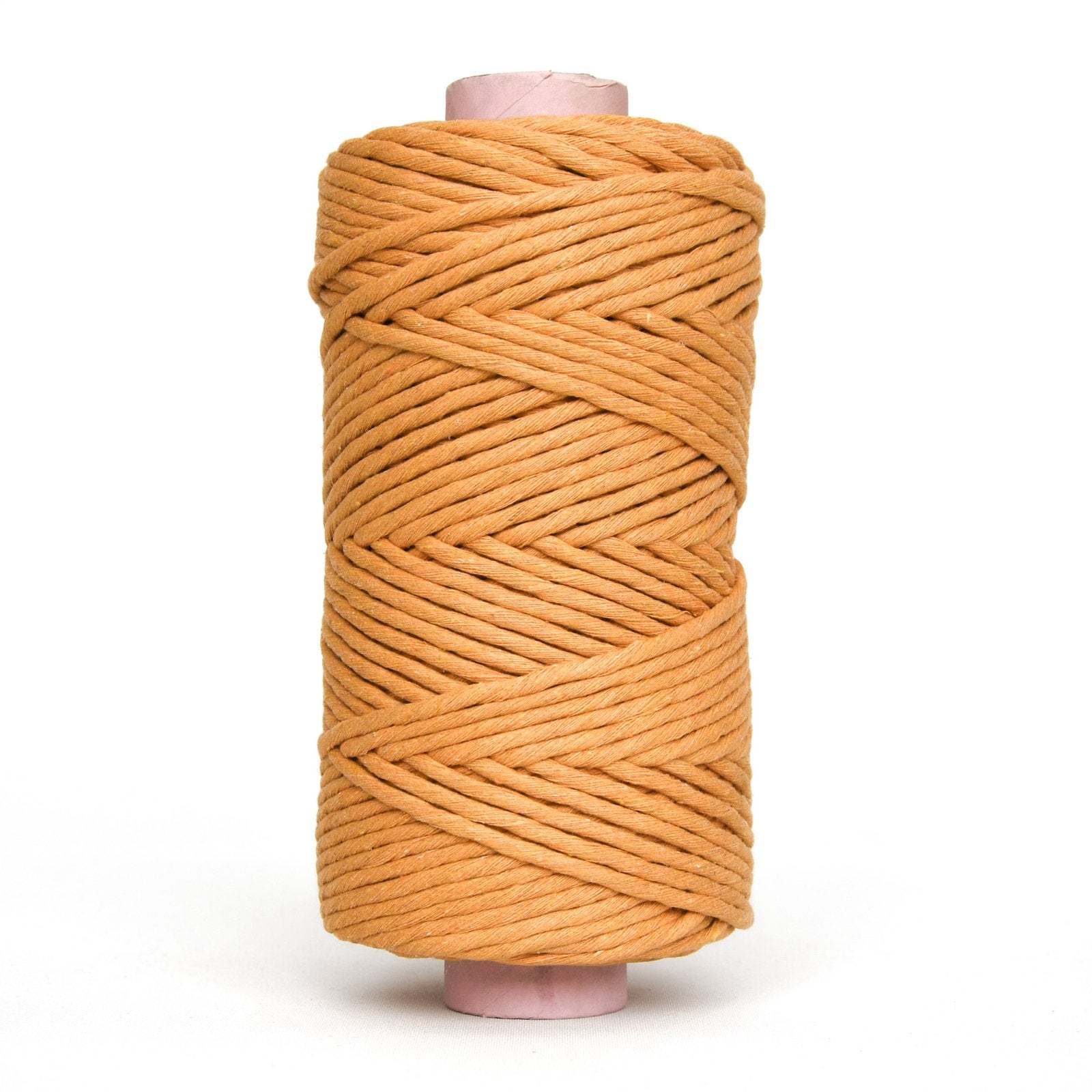 OP=OP 5 mm macrame garen touw amber 500 gram 100 mtr, Ophalen of Verzenden, Nieuw