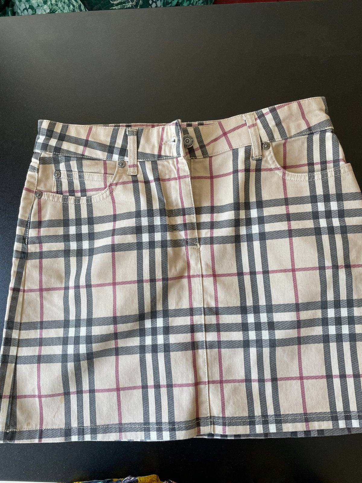 Burberry London geruite mini-rok, Kleding | Dames, Rokken, Beige, Ophalen of Verzenden, Zo goed als nieuw, Maat 34 (XS) of kleiner
