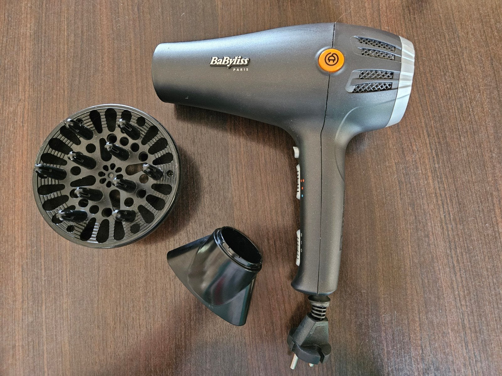 Babyliss Föhn 1800W met Diffuser en Styling Blaasmond, Ophalen of Verzenden, Gebruikt, Haarverzorging