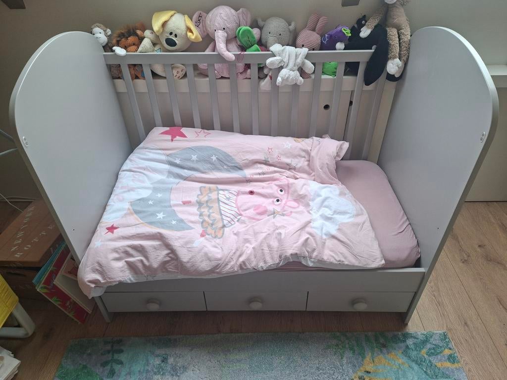 Ikea Gonatt baby en peuter bed met beddengoed, aerosleep, Ophalen, Gebruikt, Minder dan 140 cm, Matras