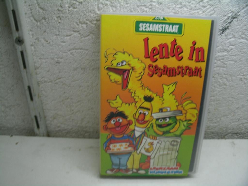 vhs 67a sesemstraat lente in sesamstraat, Cd's en Dvd's, VHS | Kinderen en Jeugd, Alle leeftijden, Ophalen of Verzenden, Zo goed als nieuw