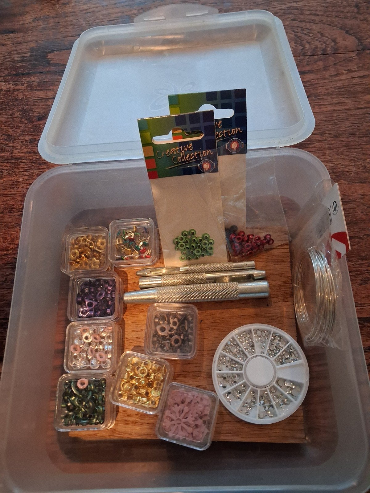 Slagpennen set met ringetjes voor stof en leer, Geschikt voor karton, Gereedschap of Toebehoren, Meerkleurig, Zo goed als nieuw