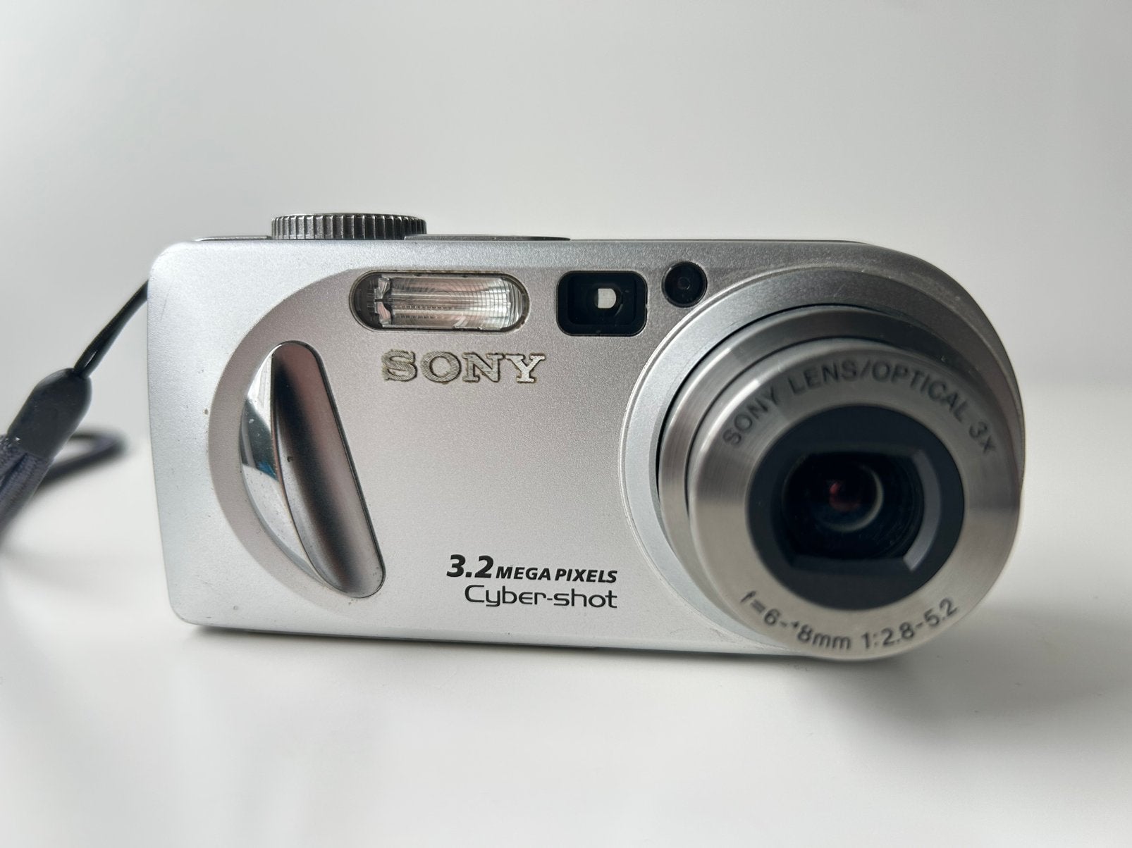 Sony Cyber-shot DSC-P8 digitale compactcamera 3.2MP, Gebruikt, Ophalen of Verzenden, Sony, 3 megapixels