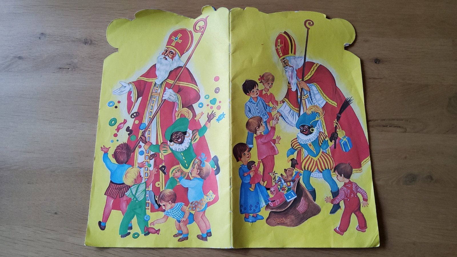 Vintage Sinterklaasboek met zwarte Piet en Sinterklaas., Ophalen of Verzenden