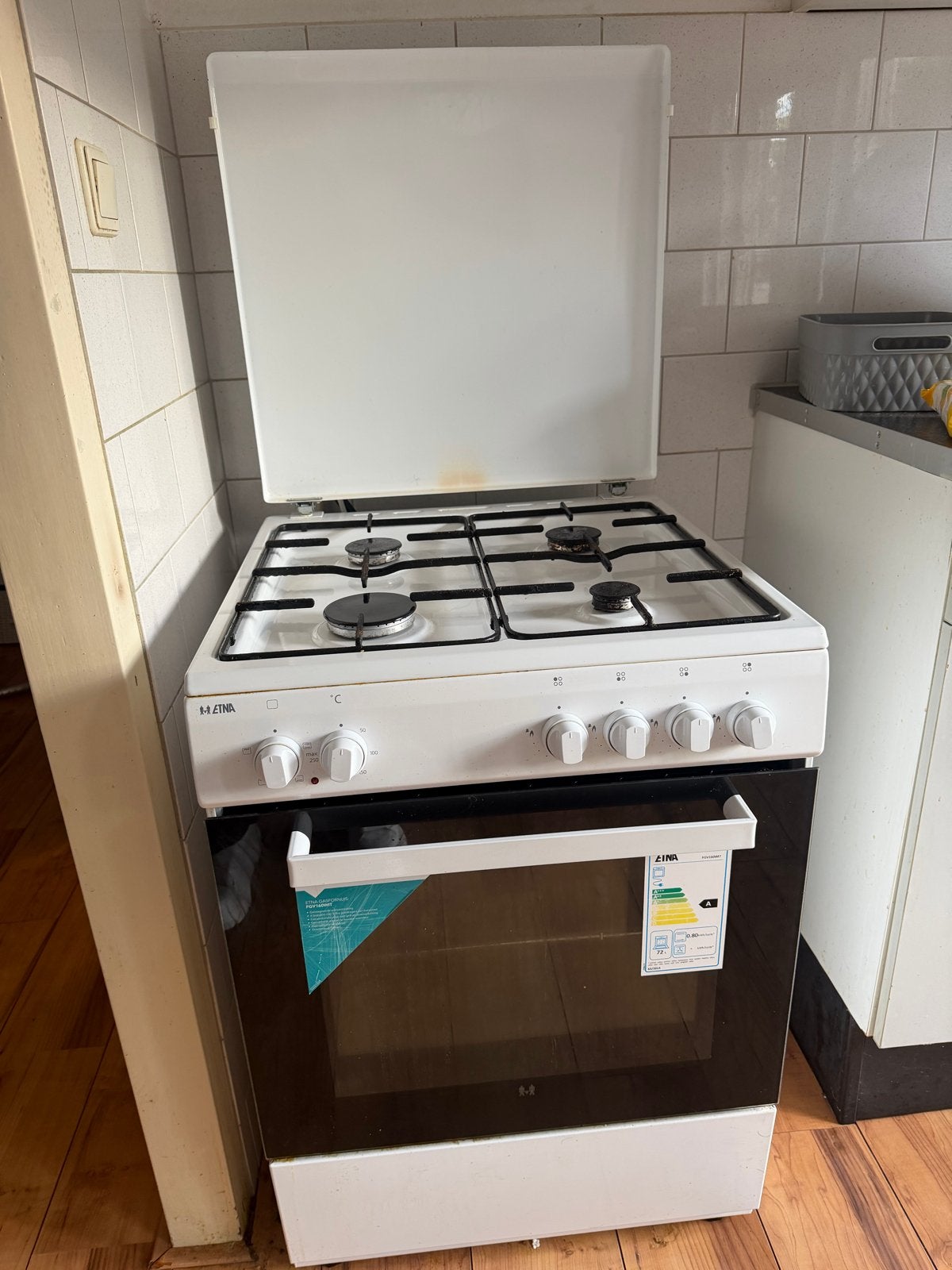 ENTA Gasfornuis met oven - Wit, Vrijstaand, Witgoed en Apparatuur, Gebruikt, Grill, Energieklasse A of zuiniger, Gas