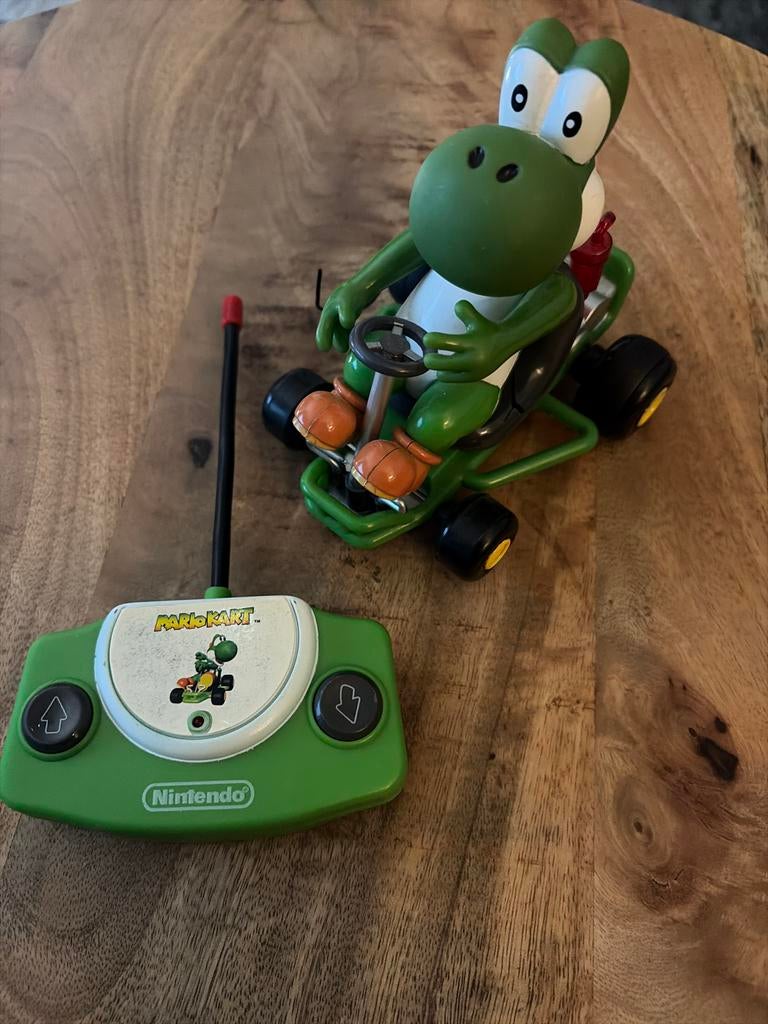 Mario Kart Yoshi RC Auto - Vintage Nintendo Speelgoed, Gebruikt, Auto onroad, RTR (Ready to Run), Overige schalen