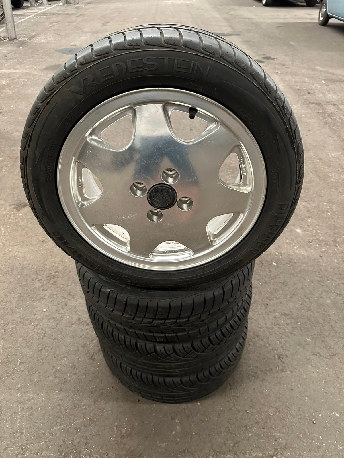 Golf 1 cabrio classic line velgen 15 inch Le Castellet, Ophalen, Gebruikt, 15 inch, Banden en Velgen