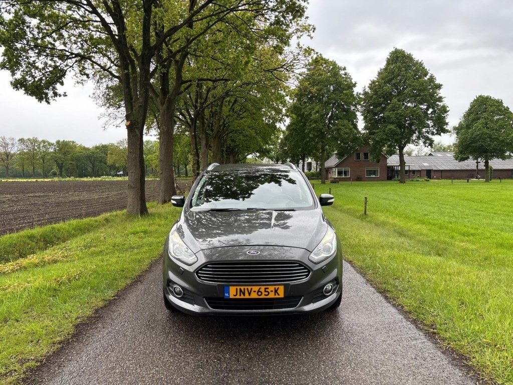 Ford S-Max 1.5 Titanium | Camera | 7-zitter | Navigatie | St, Keurmerk '100% Onderhouden', Euro 6, 4 cilinders, 7 stoelen