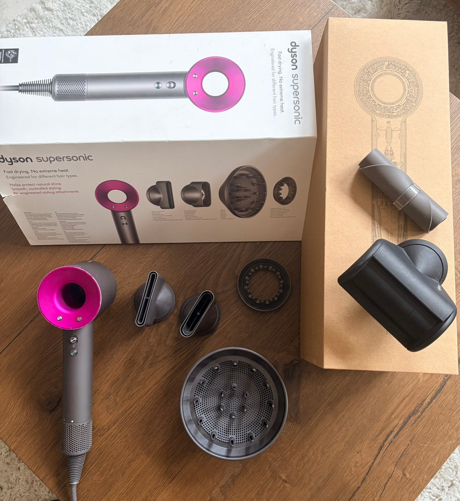 DYSON Supersonic  Haardroger Fuchsia, Grijs, Verzenden, Gebruikt, Föhn of Haardroger