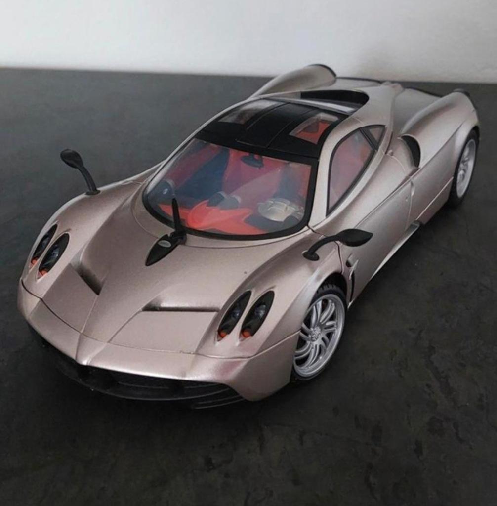 1/18 Pagani Huayra voor €175, Hobby en Vrije tijd, Modelauto's | 1:18, Ophalen of Verzenden, Zo goed als nieuw, Auto, Overige merken