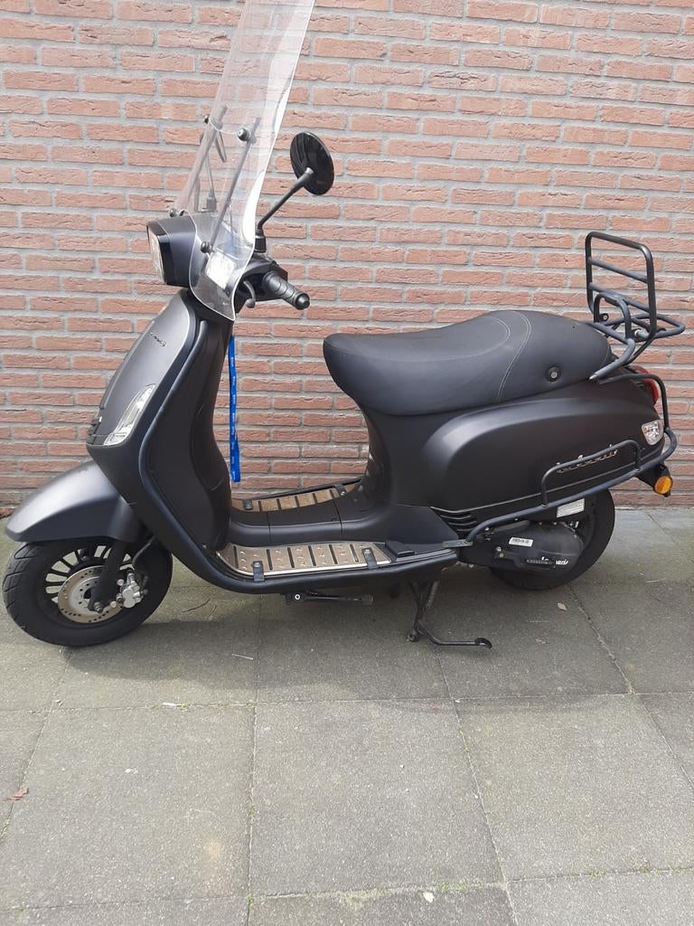 La Souris Sourini S special edition mat zwart, Fietsen en Brommers, Snorfietsen en Snorscooters, Ophalen, Zo goed als nieuw, Benzine