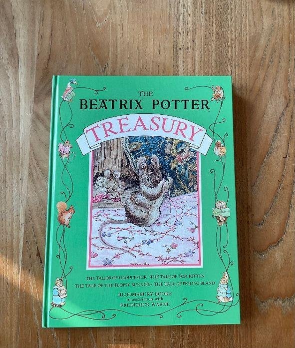the Beatrix Potter Treasury 4 verhalen Tom Kitten Flopsy, Ophalen of Verzenden, Zo goed als nieuw, Sprookjes