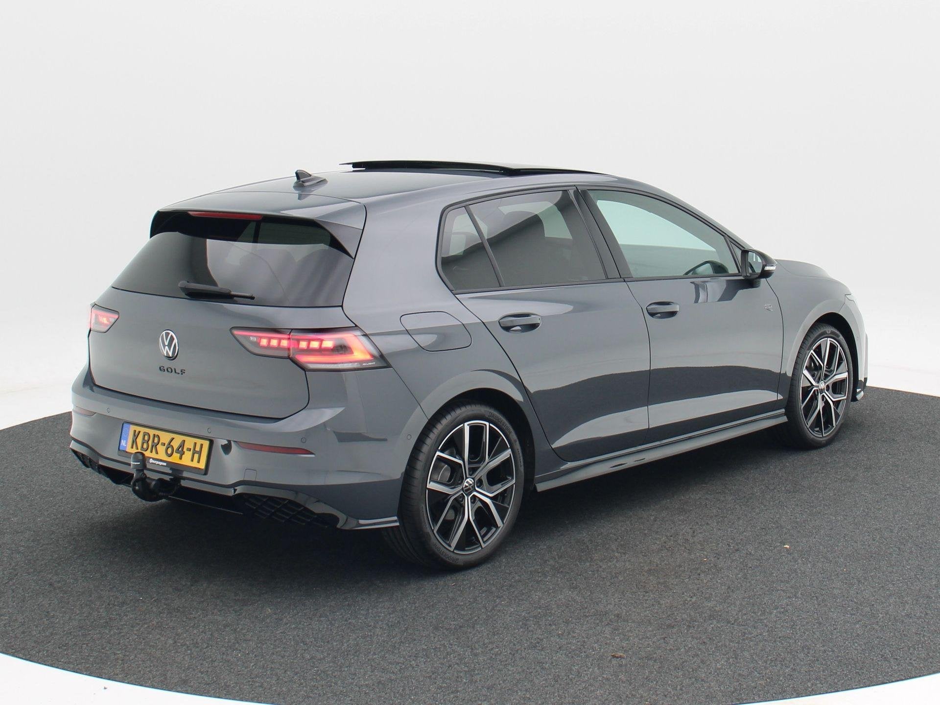 Volkswagen Golf R-Line Edition 1.5 eTSI 150 PK Automaat | Tr, 1498 cc, 4 cilinders, 150 pk, Origineel Nederlands