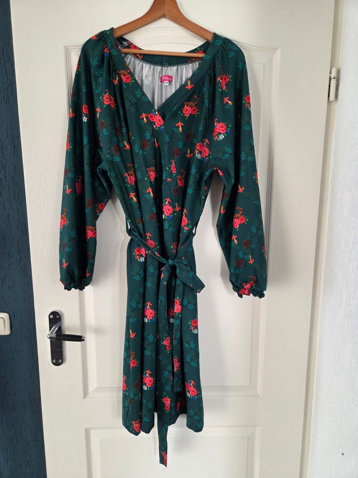Tante Betsy Jurk XXL - Deer in the Garden' Groen XXL, Tante Betsy, Maat 46/48 (XL) of groter, Ophalen of Verzenden, Zo goed als nieuw