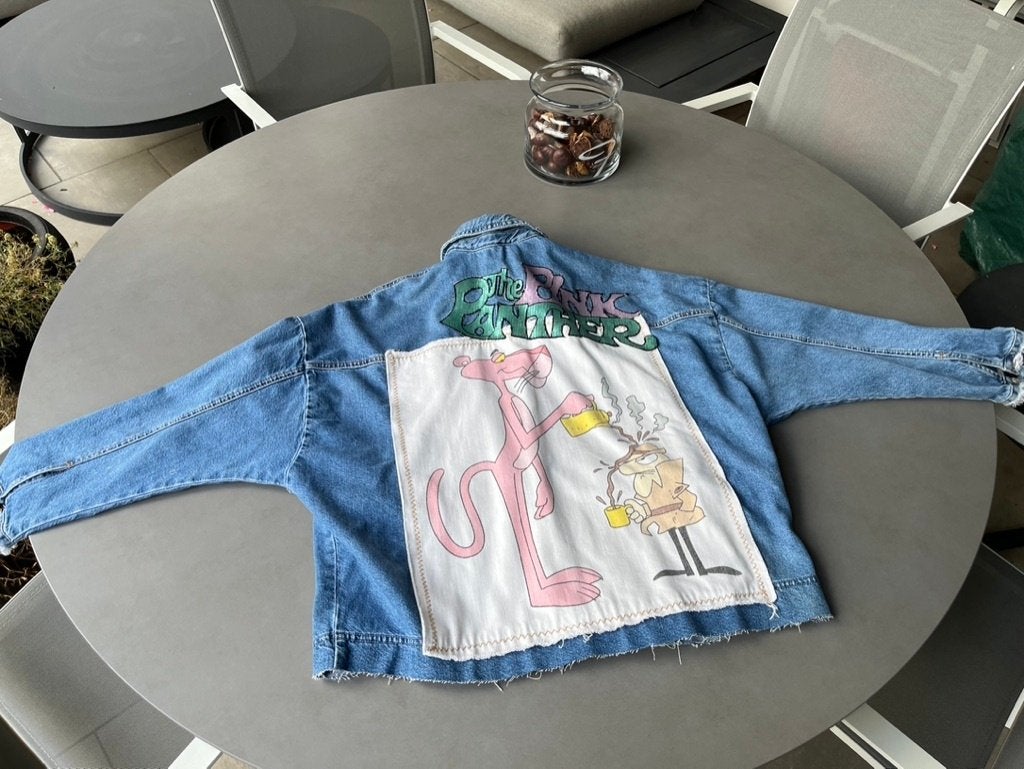 Blauw Pink Panther Zara spijkerjasje, maat M = XL oversized, Kleding | Dames, Jasjes, Kostuums en Pakken, Zara, Maat 46/48 (XL) of groter