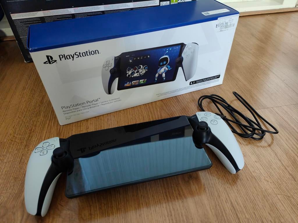 Playstation Portal compleet met case, Spelcomputers en Games, Ophalen of Verzenden, Zo goed als nieuw