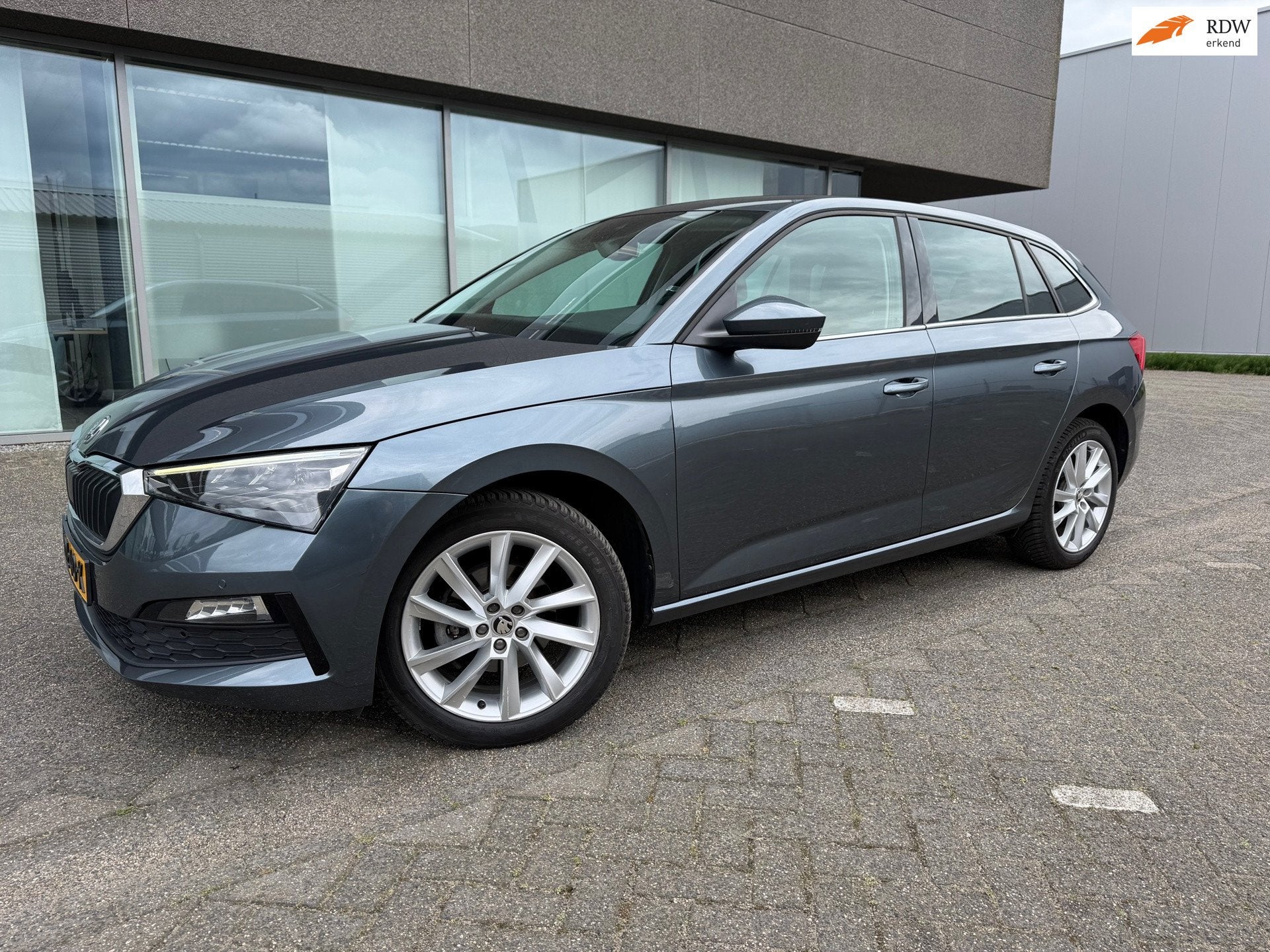 Skoda SCALA 1.5 TSI Business Edition CLIMAT BJ 6-2020 APK 7-, Voorwielaandrijving, Scala, Euro 6, 4 cilinders