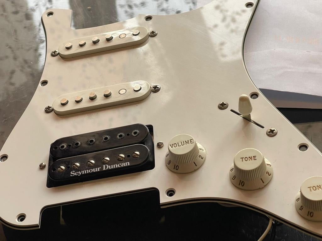 Van FENDER ... Volledig loaded slagplaat, Ophalen of Verzenden, Gebruikt, Elektrische gitaar
