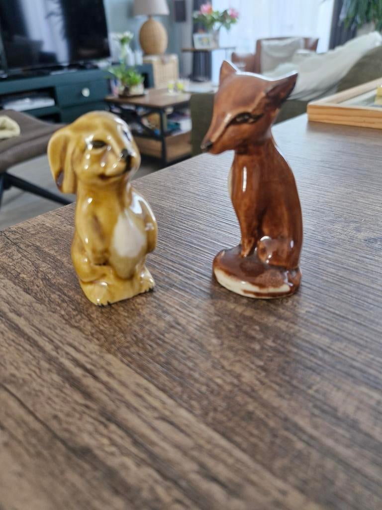 Retro Engelse  Haas porseleinen Beeldje, Verzamelen, Beelden en Beeldjes, Ophalen of Verzenden, Zo goed als nieuw, Dier