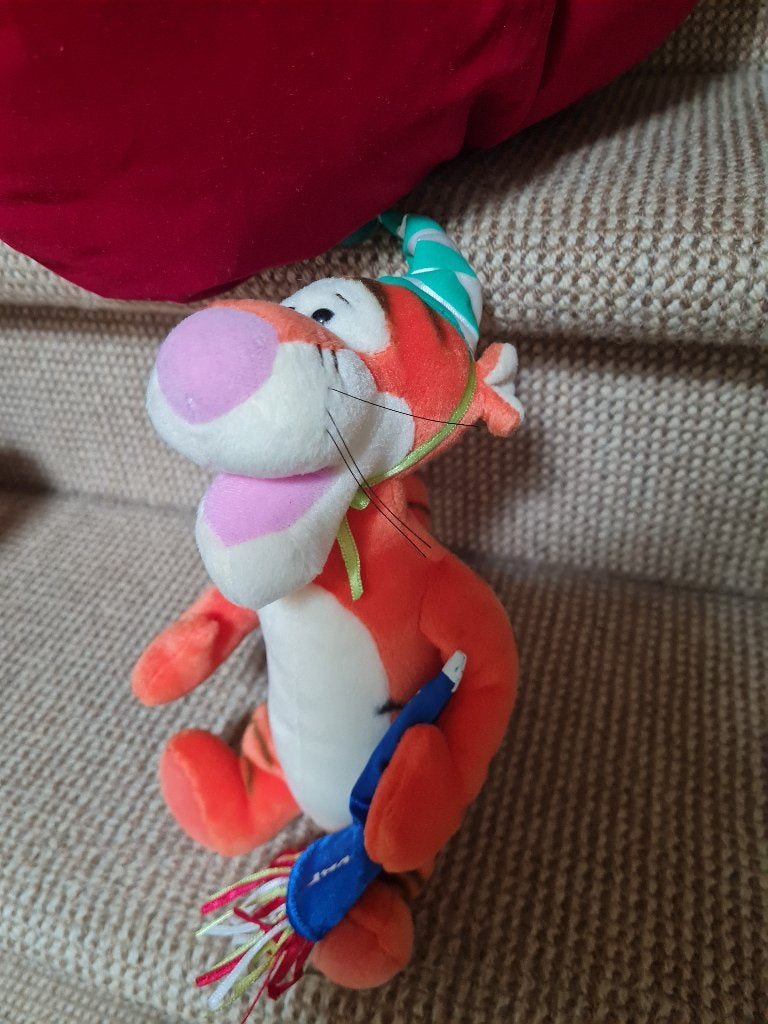 Originele Disney Teigetje "HAPPY BIRTDAY" knuffel - 27cm, Oranje, Disney, Disney, Ophalen of Verzenden