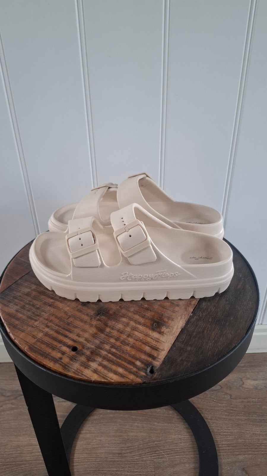 HappyFlops Happy Crushers - Maat 38, Slippers, Beige, Ophalen of Verzenden, Zo goed als nieuw