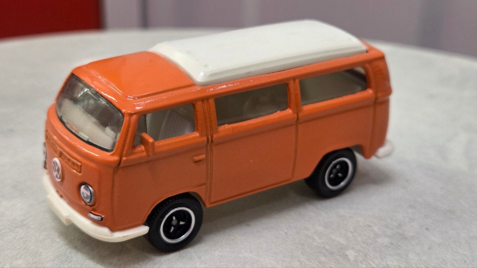 Matchbox Volkswagen (T2) Bus - 1970 Oranje, Ophalen of Verzenden, Zo goed als nieuw, Bus of Vrachtwagen