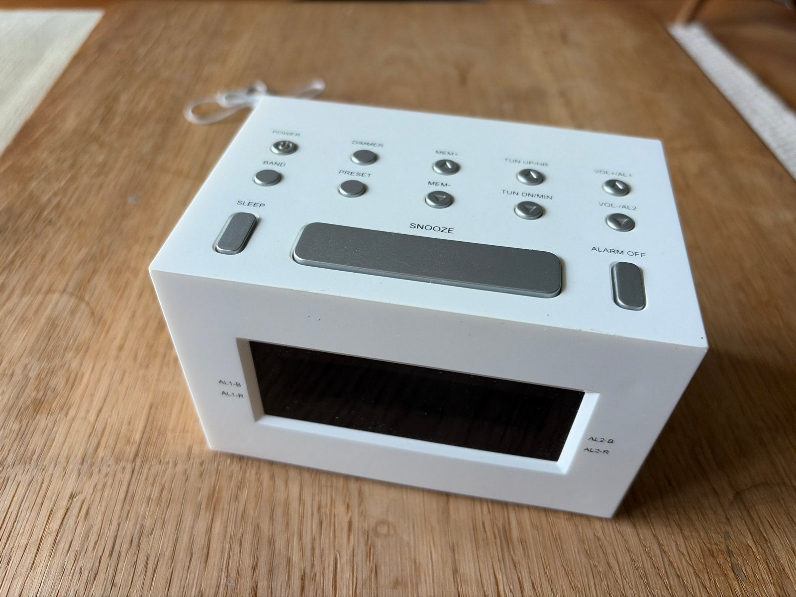 Witte Digitale Wekker Radio met Snooze en Dimmer, Witgoed en Apparatuur, Ophalen of Verzenden, Zo goed als nieuw, Digitaal