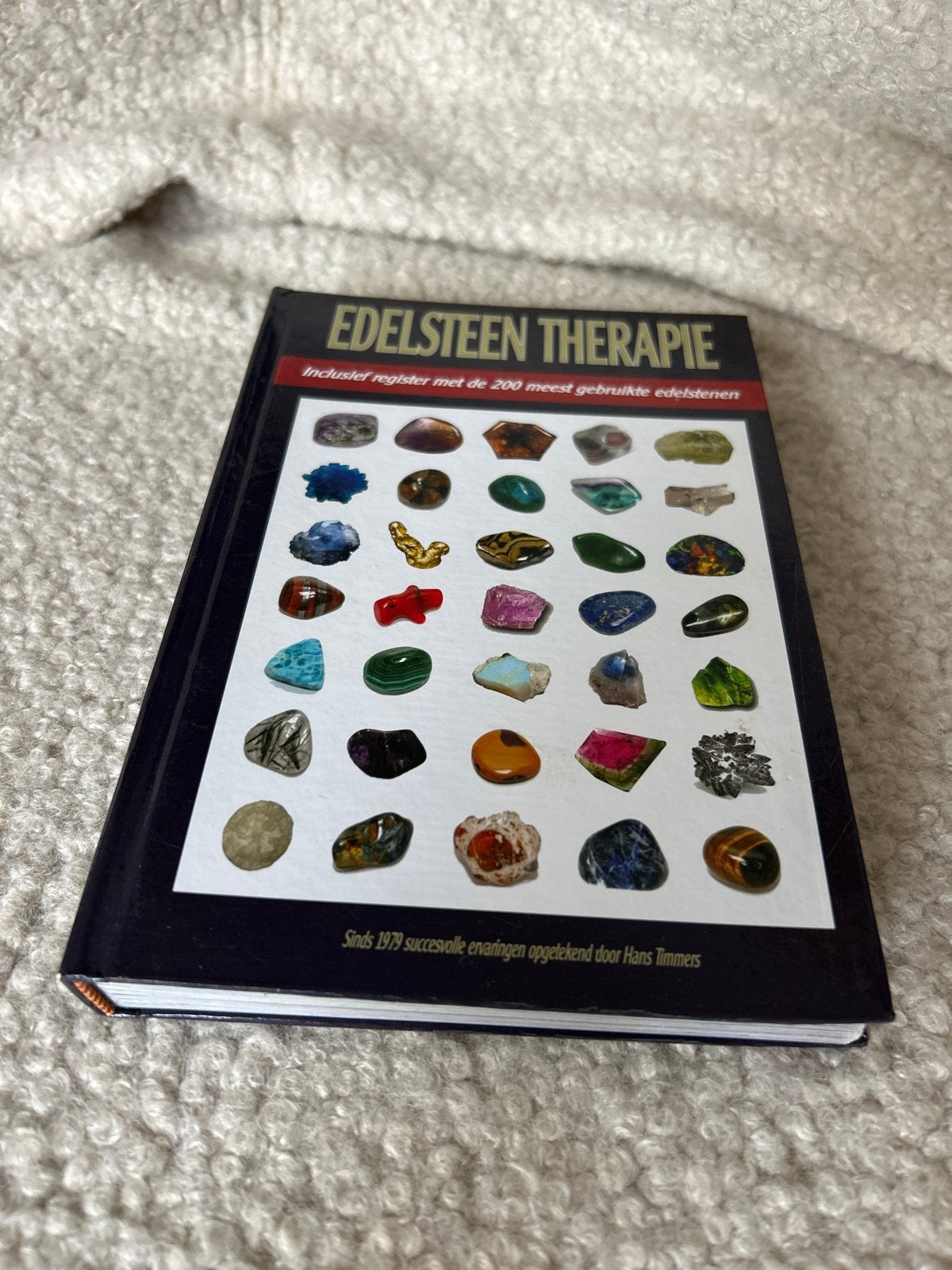 Edelsteen Therapie: Inclusief register met 200 edelstenen, Ophalen of Verzenden, Gelezen, Spiritualiteit algemeen, Achtergrond en Informatie